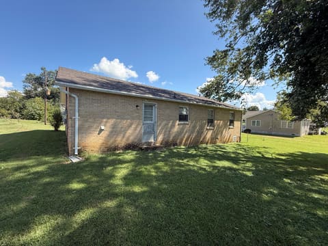 123 S 1st Street, Mayfield, KY 42066 — photo 4