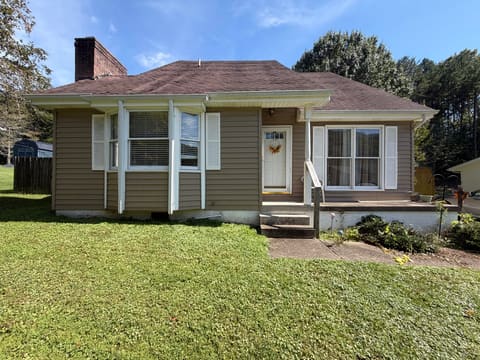 8 Castleford Way, Middlesboro, KY 40965 — photo 3