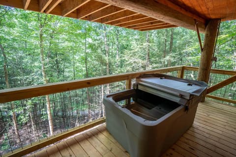689 Cave Hollow Road, Campton, KY 41301 — photo 2