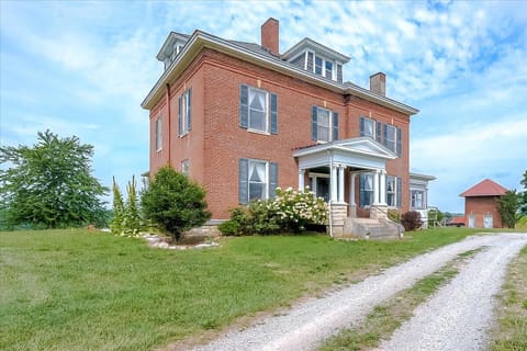2888 Bardstown Road, Springfield, KY 40069 — photo 2