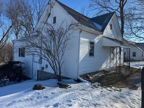 1604 Alton Road, Lawrenceburg, KY 40342 — photo 2