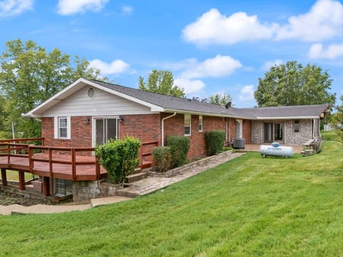 425 Parker Memorial Drive, Olive Hill, KY 41164 — photo 3