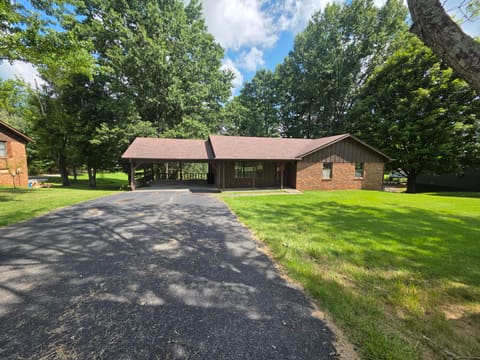 1006 Rainbow Drive, Albany, KY 42602 — photo 3