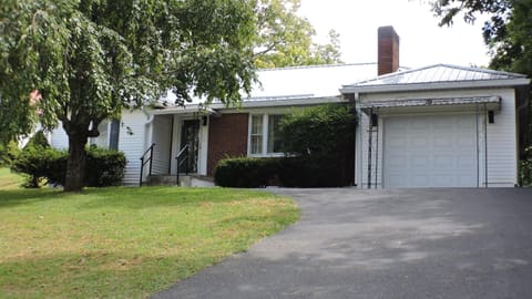 463 E High Street, Owingsville, KY 40360 — photo 2