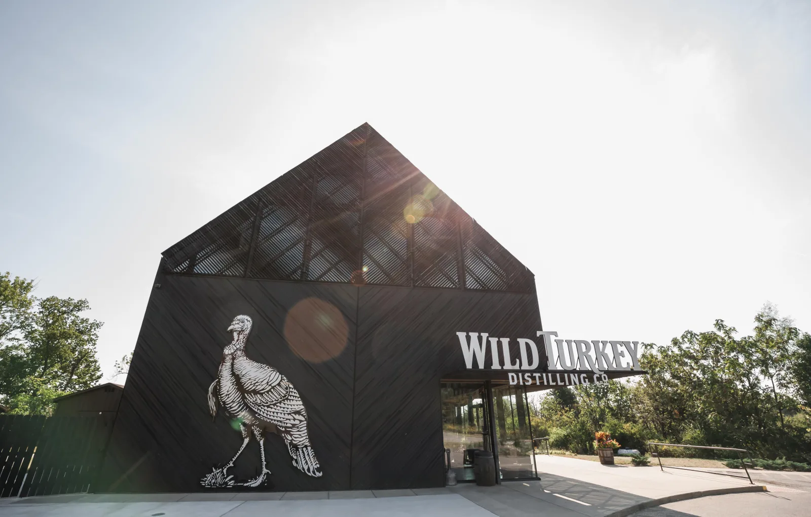 A Kentucky bourbon distillery in the Lexington region